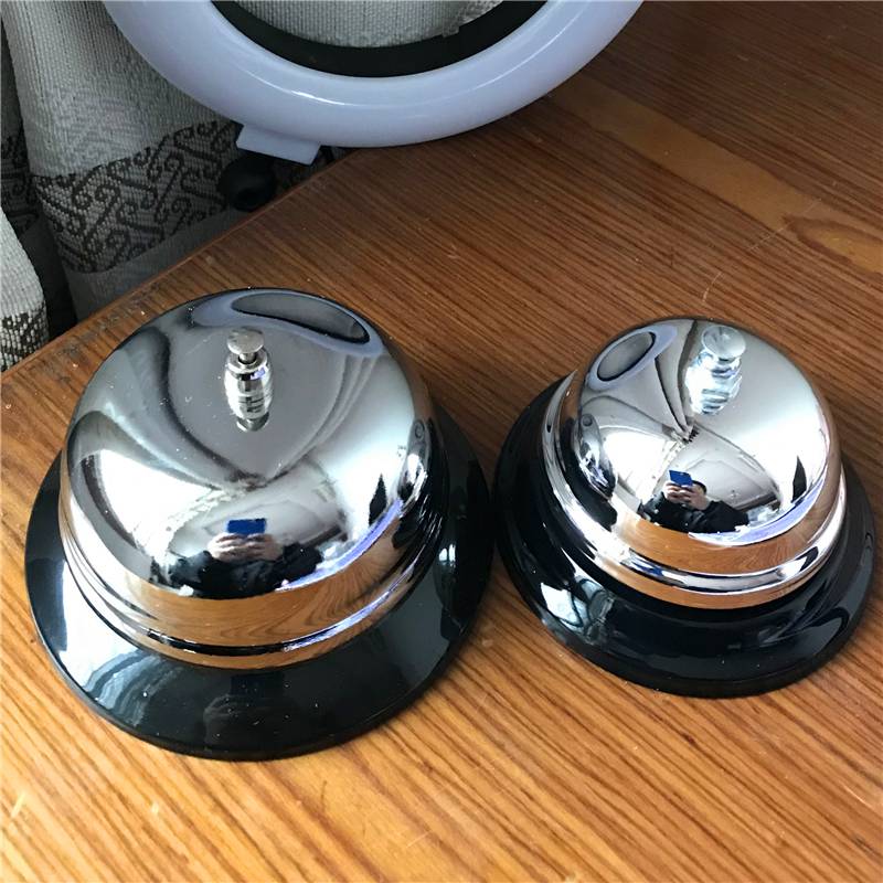 Large Live Live Bell Capital Bell Bell Bell E -commerce Live Bells Shake the Bells Life Atmosphere Portrait Props