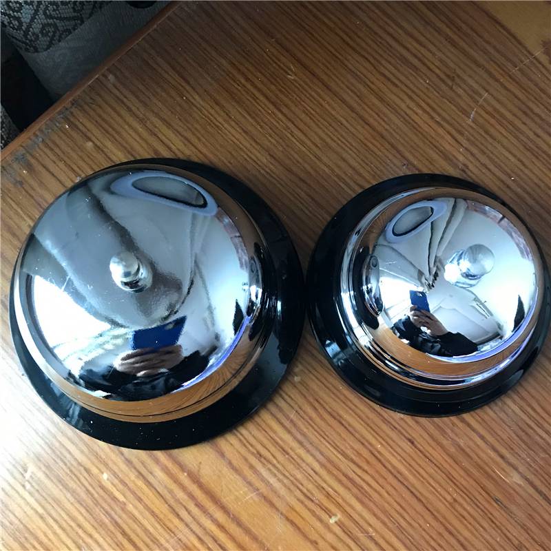 Large Live Live Bell Capital Bell Bell Bell E -commerce Live Bells Shake the Bells Life Atmosphere Portrait Props
