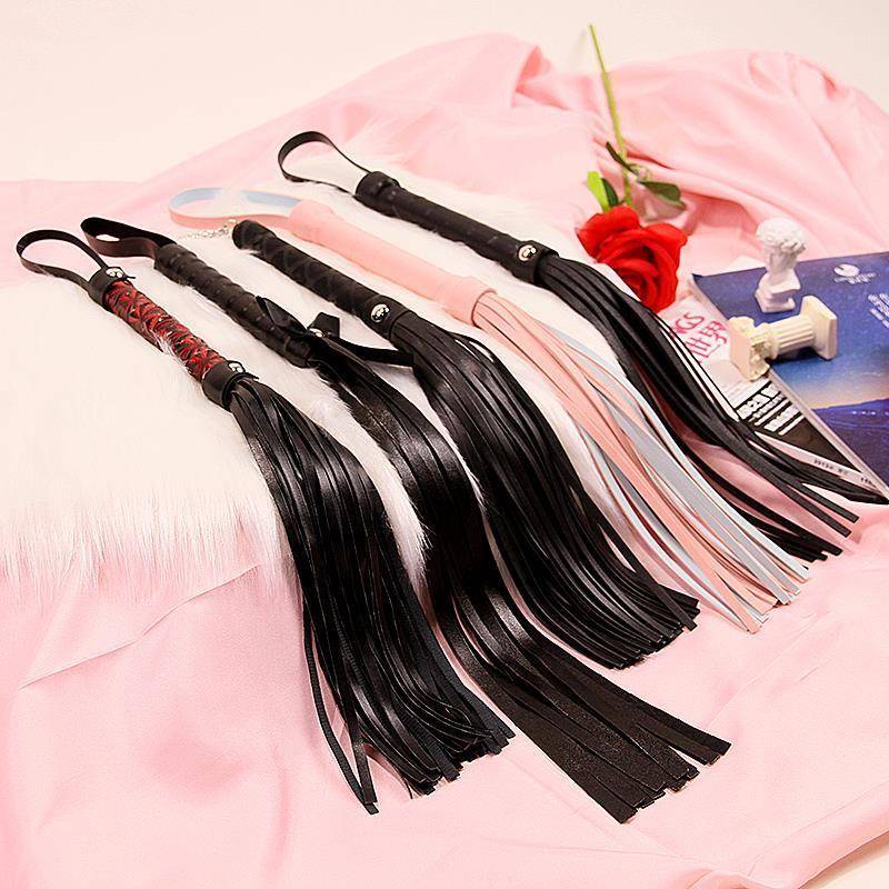 SP tools Sandllow whip small whip small circle practical tool novice novice does not hurt macaron pink black whip peel