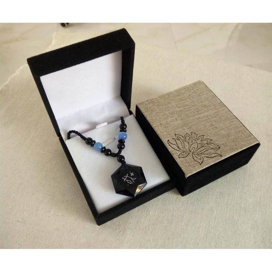 Stone engraving crystal necklace Obsidian six -pointed star pendant art signature men and women couple versatile original design