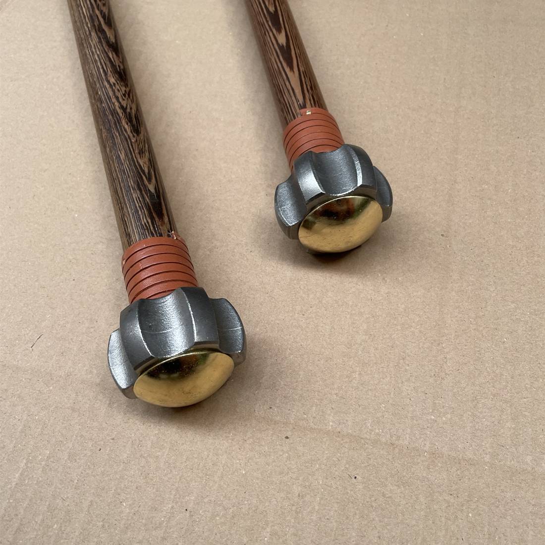 Outdoor Sports Martial Arts Fitness Hammer Hexagonal Bone Bone Hammer Sleeve Sleeve Emergency Escape Safety Hammer