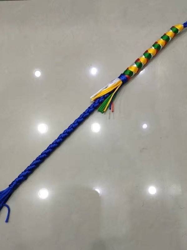 Children's dance plowing pure hand -woven dancing equestrian stage props specialty crafts decorative amount discount