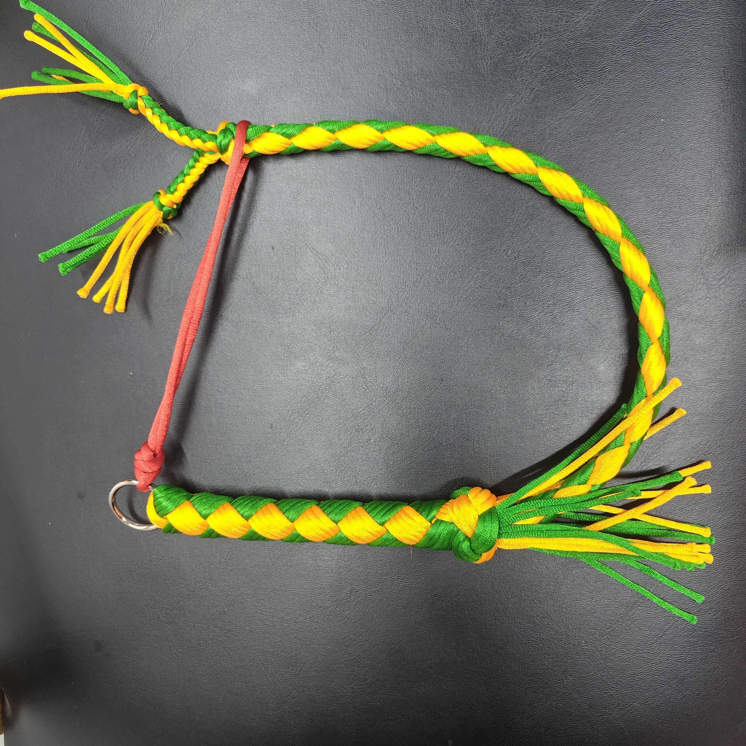 Martial arts whip dog whip, horses, dogs, sheep, sheep, sheep, leather whipping, Mongolian Dance Proppy Powder Defense Stage Performance