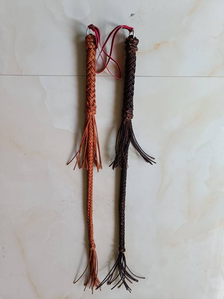 Black 70 cm, 16 lashes