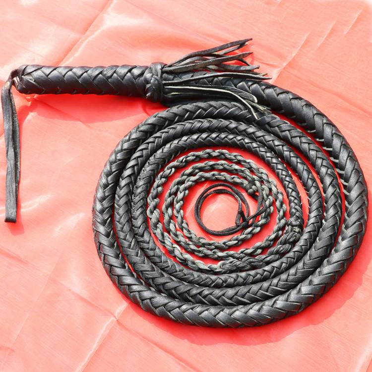 All leather whip fitness whip whip martial arts whip bodies whip the sheep sheep whip kinbrok whip whip