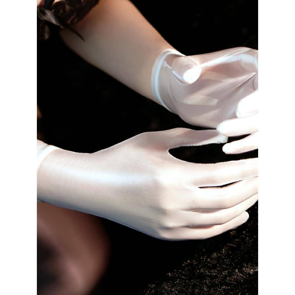 Oil Liangshou Shembin Binbin Gliang Five Fingers Short Gloves Person Sexy Queen Best Plane Plastic Men and Women's Men and Women