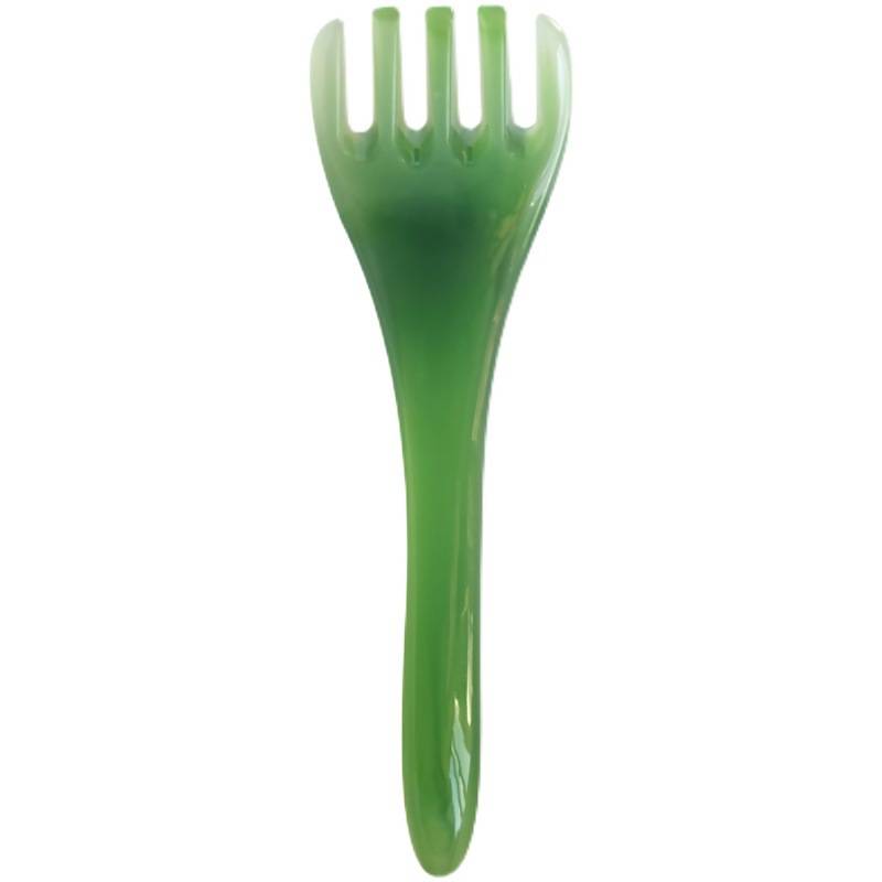 Tan Carpenter's hand massager, long arms, scratching his skin and shaving his head to the head
