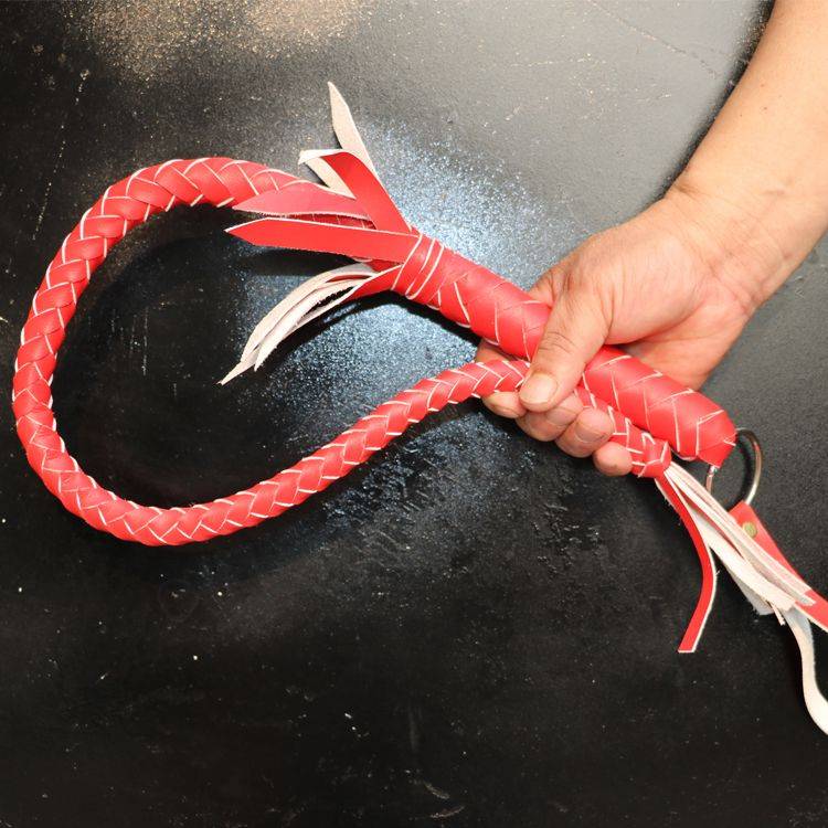 80 centimeters of red, pure cow-skin whips