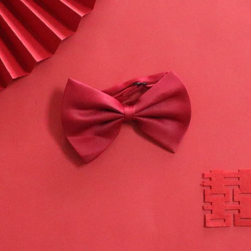 One red tie