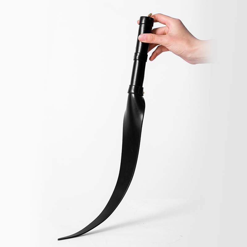 Black willow whip