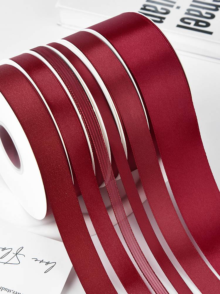 wine and red ribbons and dialysed ribbons for marriage