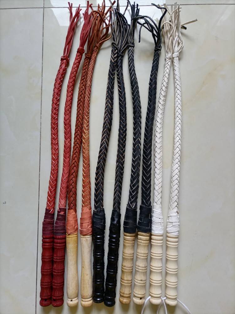 (Valp) Killing Kitzi Poor Powder Polar Pyramids 70 cm defense whip horselord whip leather whip