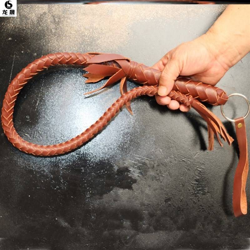 70 centimeters of brown and pure cow-skin whips