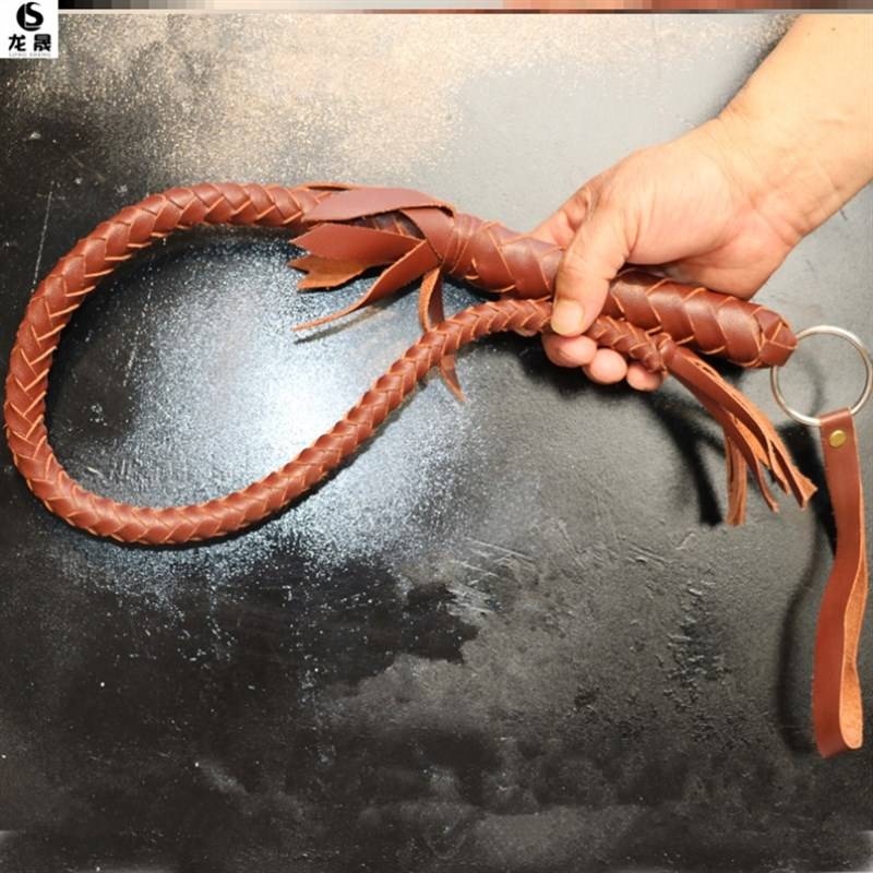 One-metre brown, pure-fine whip