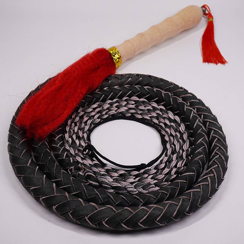 Cowboy whip fooled whip whip Kirin whip dance horse whip soft whip long whip martial arts sheep whip leather whip