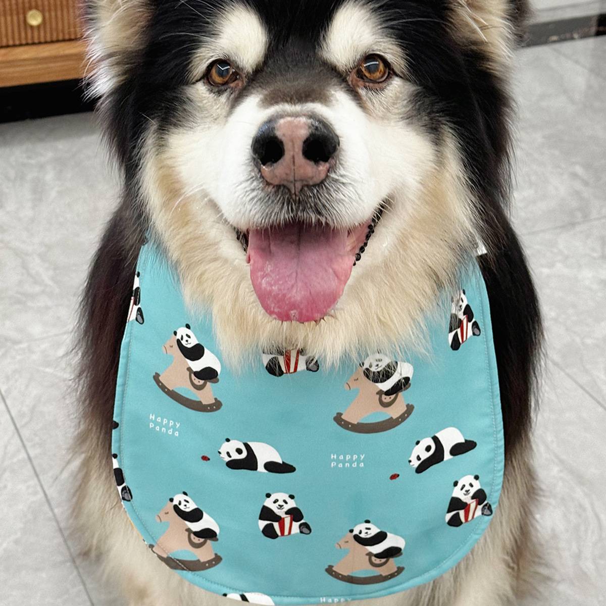 Loose pet dog mouth water towel large long hair dog protects the outer hair Satsuma scarf Alaska mouth water towel