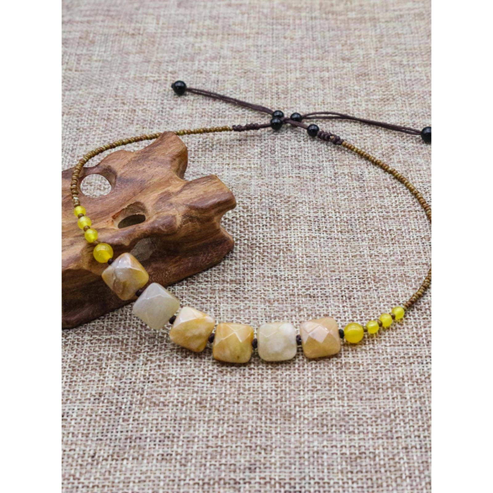 National Wind Township Plome Cover the neck of the neck of the neck of the neck of the neck of the neck of the artifact clavicle chain female covered neck and neck chain