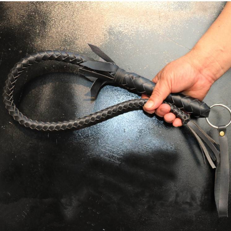 One metre of black and pure oxen whips