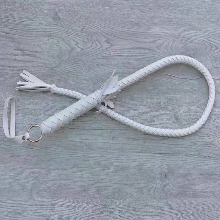 WHITE 70 CM LASHES LEATHER HANDLE - F14