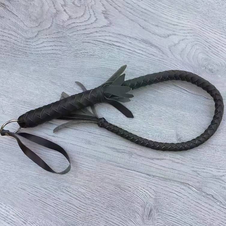 BLACK 80 CENTIMETER LASHES LEATHER HANDLE - I12