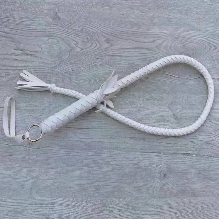 WHITE 80 CENTIMETER LASHES LEATHER HANDLE - I45