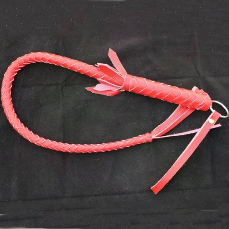 RED 70 CM LASHES LEATHER HANDLE - C31