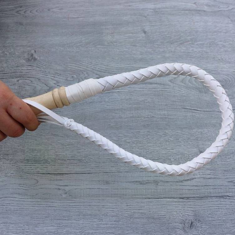 WHITE 70 CM WOOD HANDLE - R83