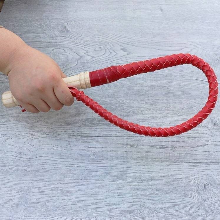 RED 70 CM WOOD HANDLE - A44