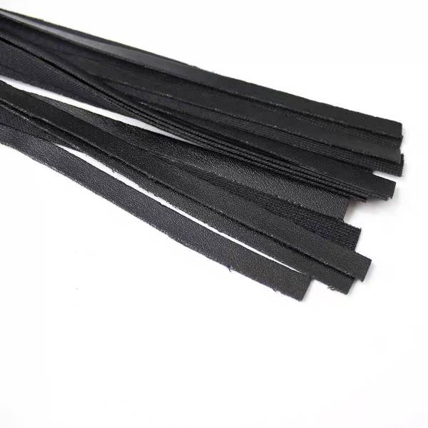 Fart fart, whip horse whip, whip, a small leather whipped boyfriend, gadget toys, scatter whip