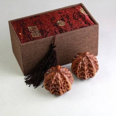 a 45mm pair of acid walnuts and a triple gift