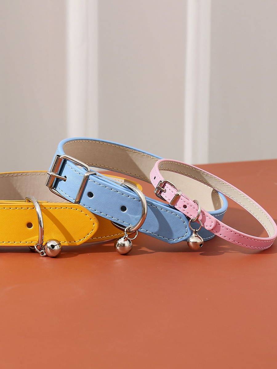 Pet collars with bells can adjust the dog collar PU leather puppies, puppies and cat collar white red
