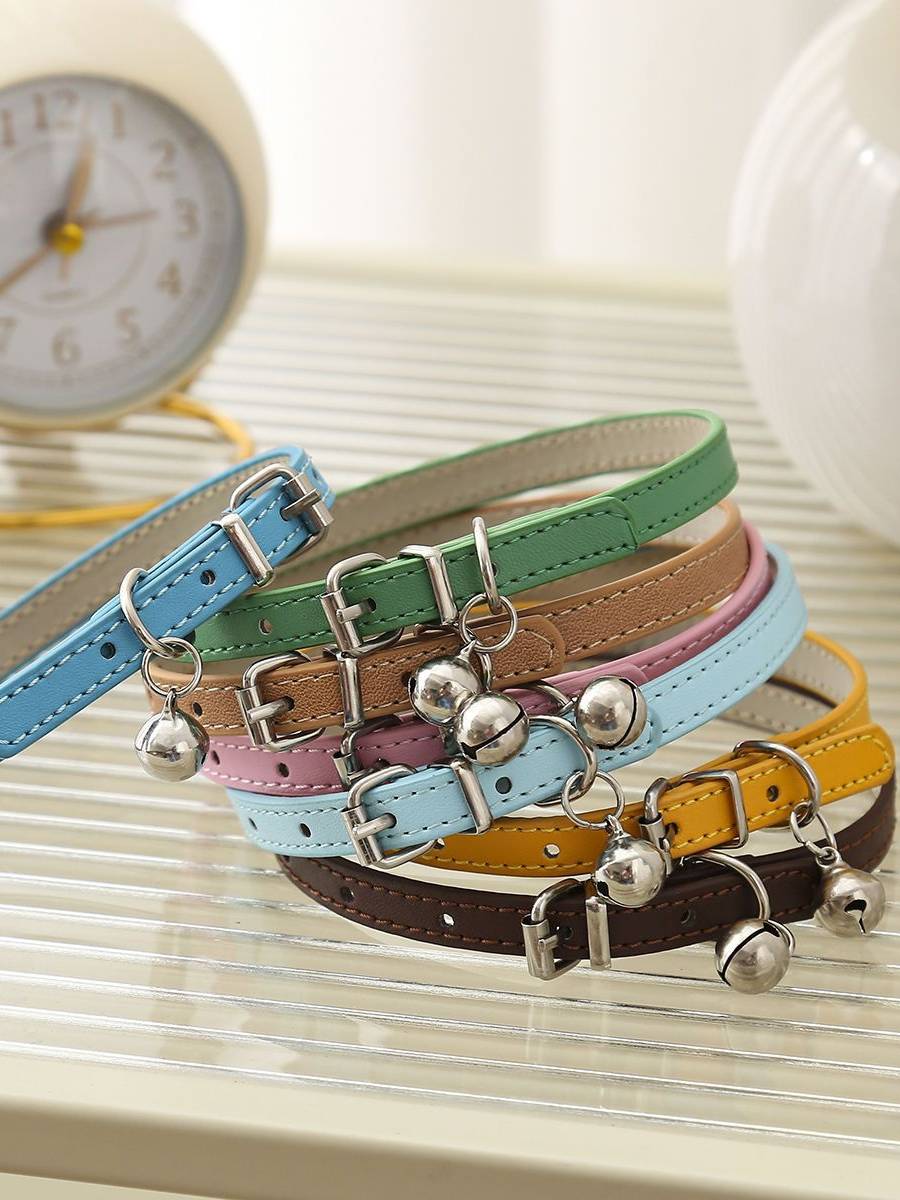 Pet collars with bells can adjust the dog collar PU leather puppies, puppies and cat collar white red