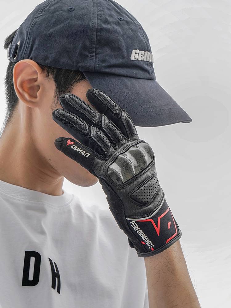 Duhan motorcycle gloves carbon fiber shell care riding knights and locomotive anti -fall and breathable full finger glove gloves Equipped in summer
