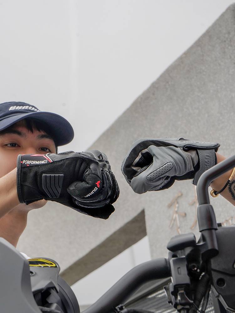 Duhan motorcycle gloves carbon fiber shell care riding knights and locomotive anti -fall and breathable full finger glove gloves Equipped in summer
