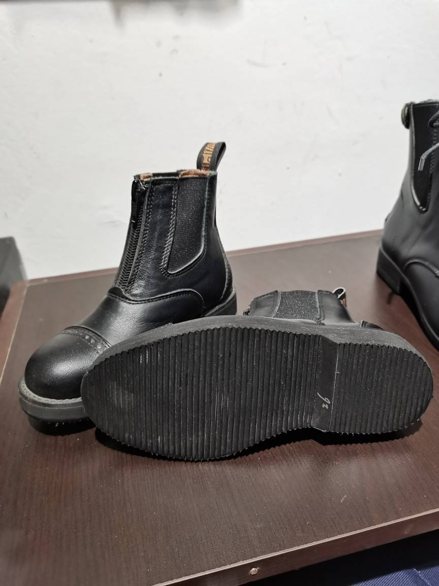 Children's cowhide zipper boots, equestrian boots, non -slip, knight equipment