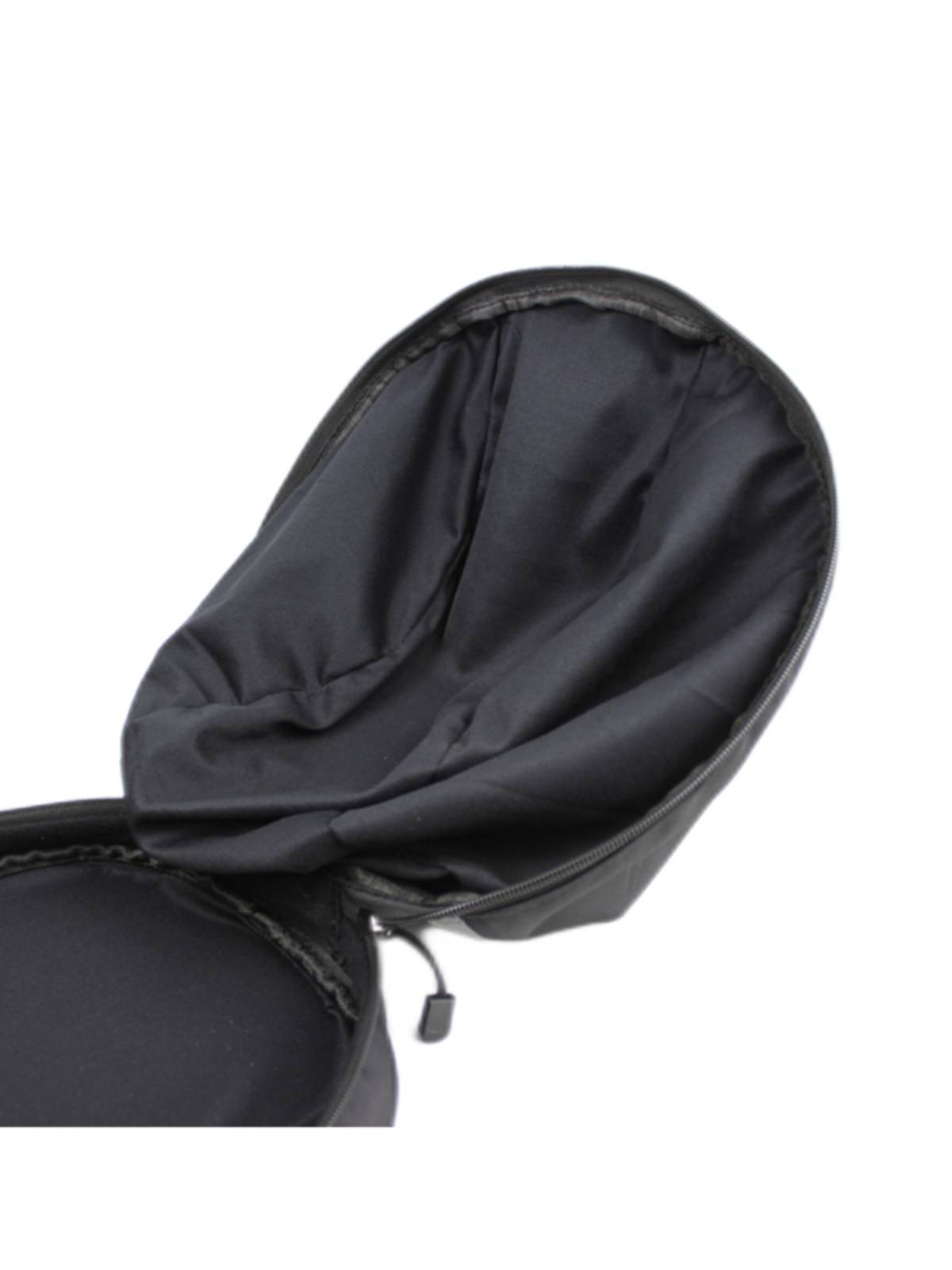Horse helmets, horse-covering, dustproof, air-proof handbags