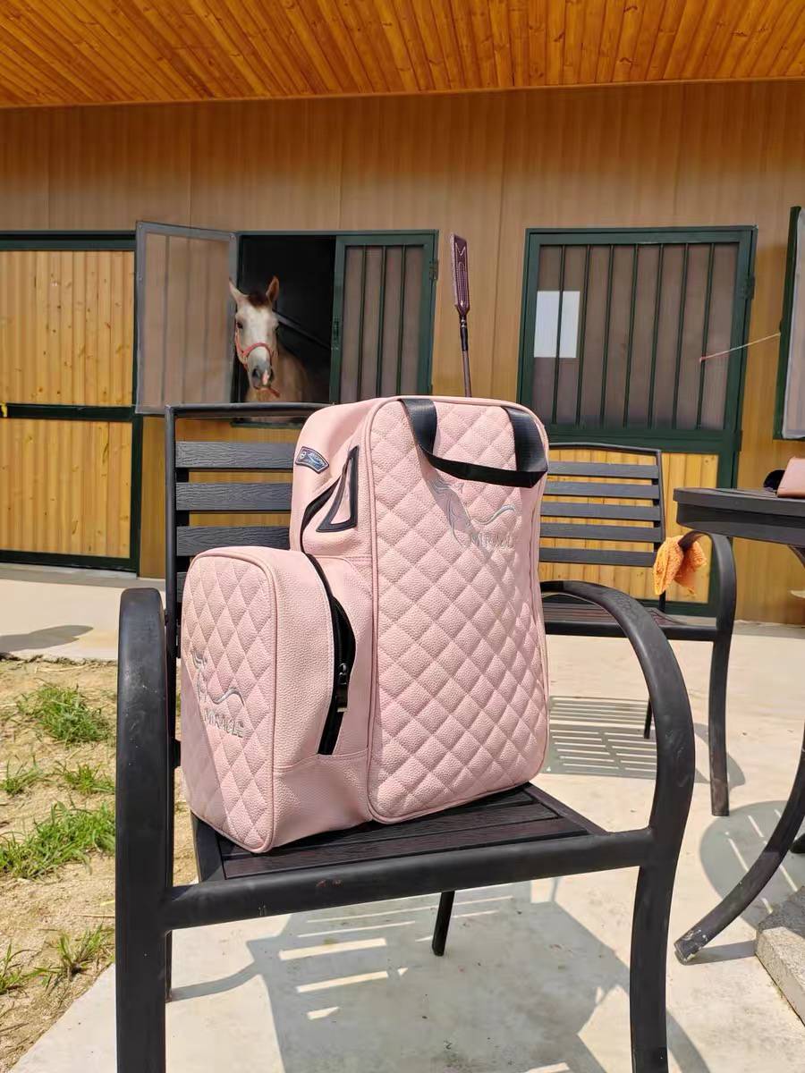 A long boot bag with a horse's gear and a high-capacity waterproof adult knight with a helmet bag for a child
