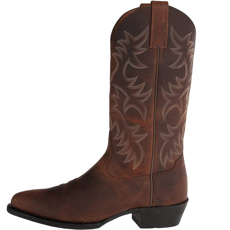 The Mongol Bootsman rides the Mau-Mei 2021, the Moose Boots, the West Cowboy