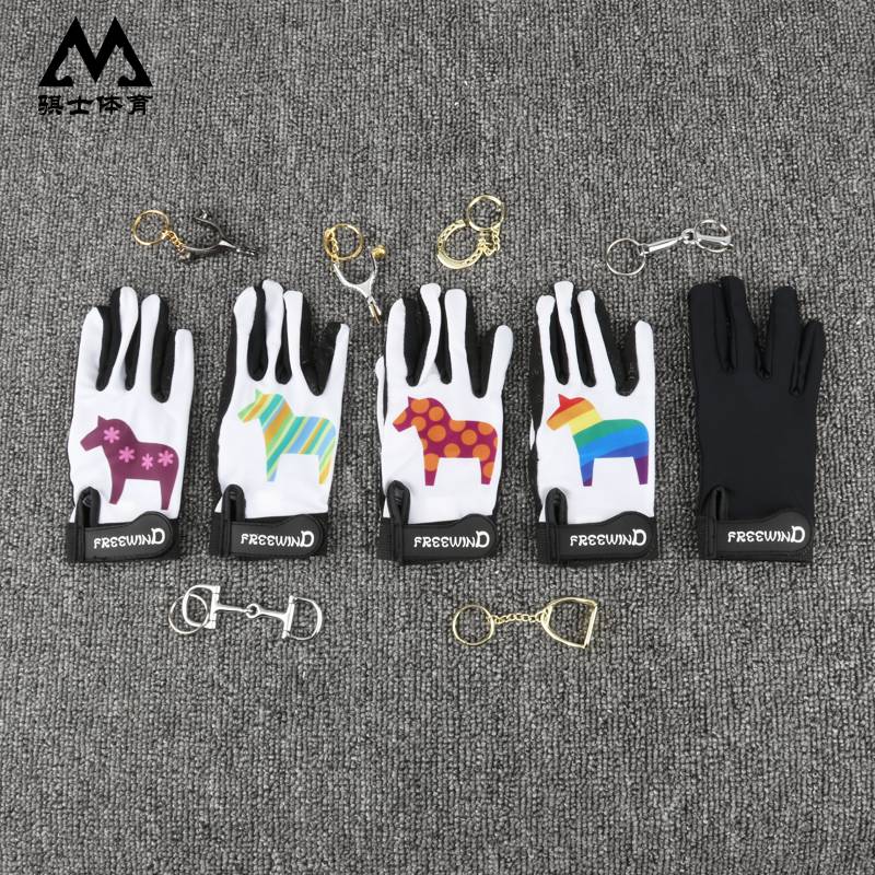 HORSE GLOVES. FOUR SEASONS FOR BOYS AND GIRLS ON HORSE GLOVES AND CHILD HORSE GLOVES