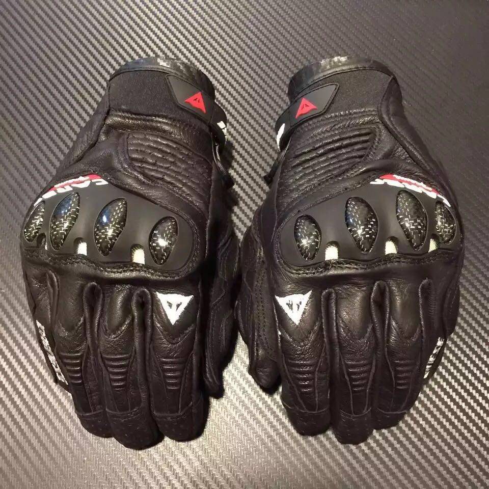 New Dennis Black Sheepskin Men and Women Knight Motorcycle Motor Motor Motor Riding Gloves Carbon Fiber New Product Recommendation