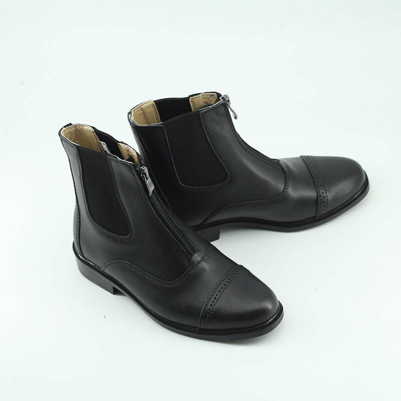 The Horseman Boots Knight with a professional horseback training competition with boots for boys and girls