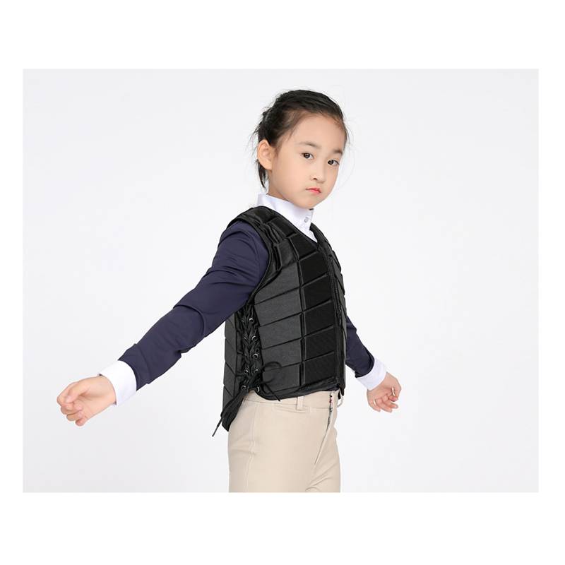 Horse vests to protect children with vests, male and female knights and horses to protect the armour and horse