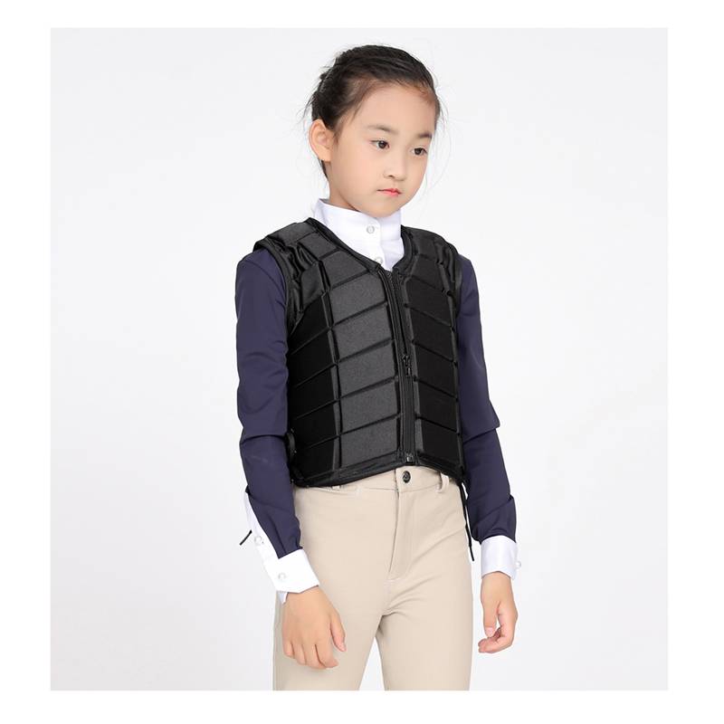 Horse vests to protect children with vests, male and female knights and horses to protect the armour and horse