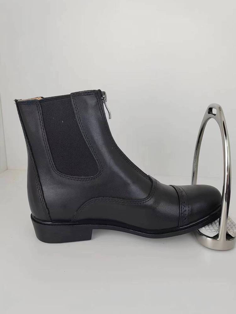 Horses, boots, cows, boots, boots, horses, boots, short boots