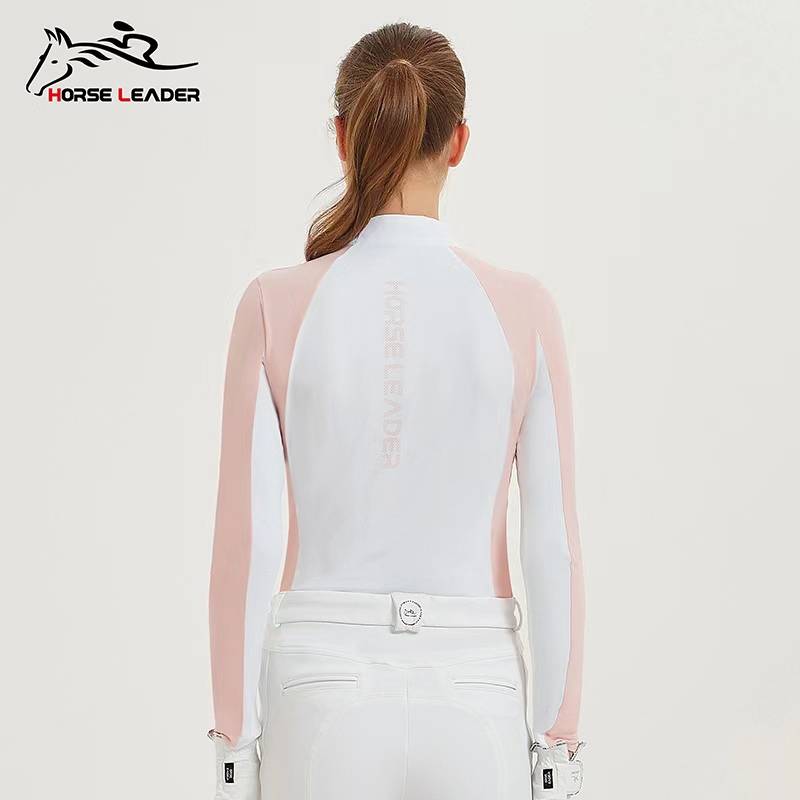 THE HORSE T-SHIRTS FOR FOUR SEASONS, AND THE AIR-COMFORT LADY RIDES ON A LONG-SLEEVE SUIT AND WEARS A KNIGHT'S HORSE