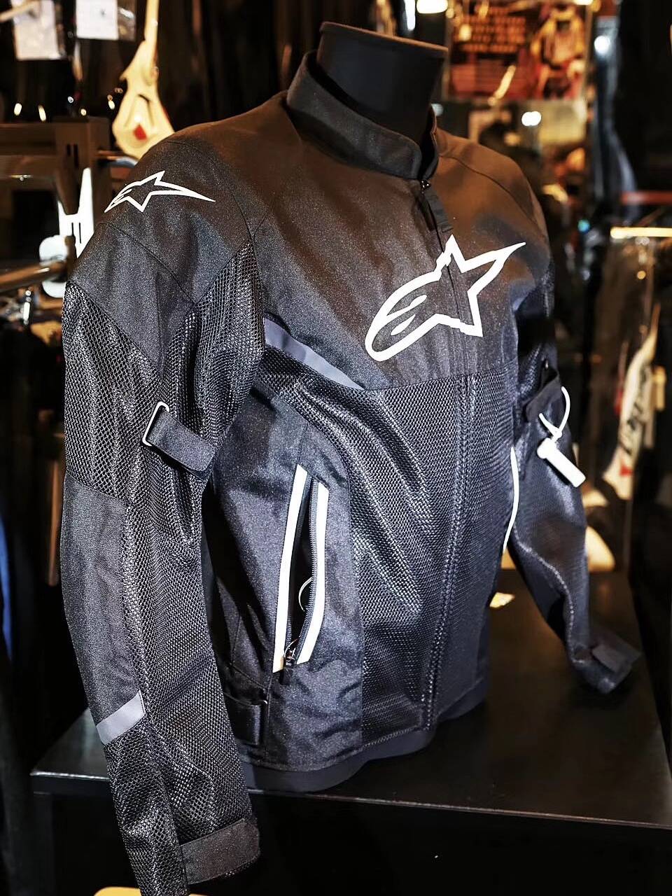 A -star cyclone light, light net eye breathable anti -falling leisure four seasons motorcycle locomotive clothes Axel