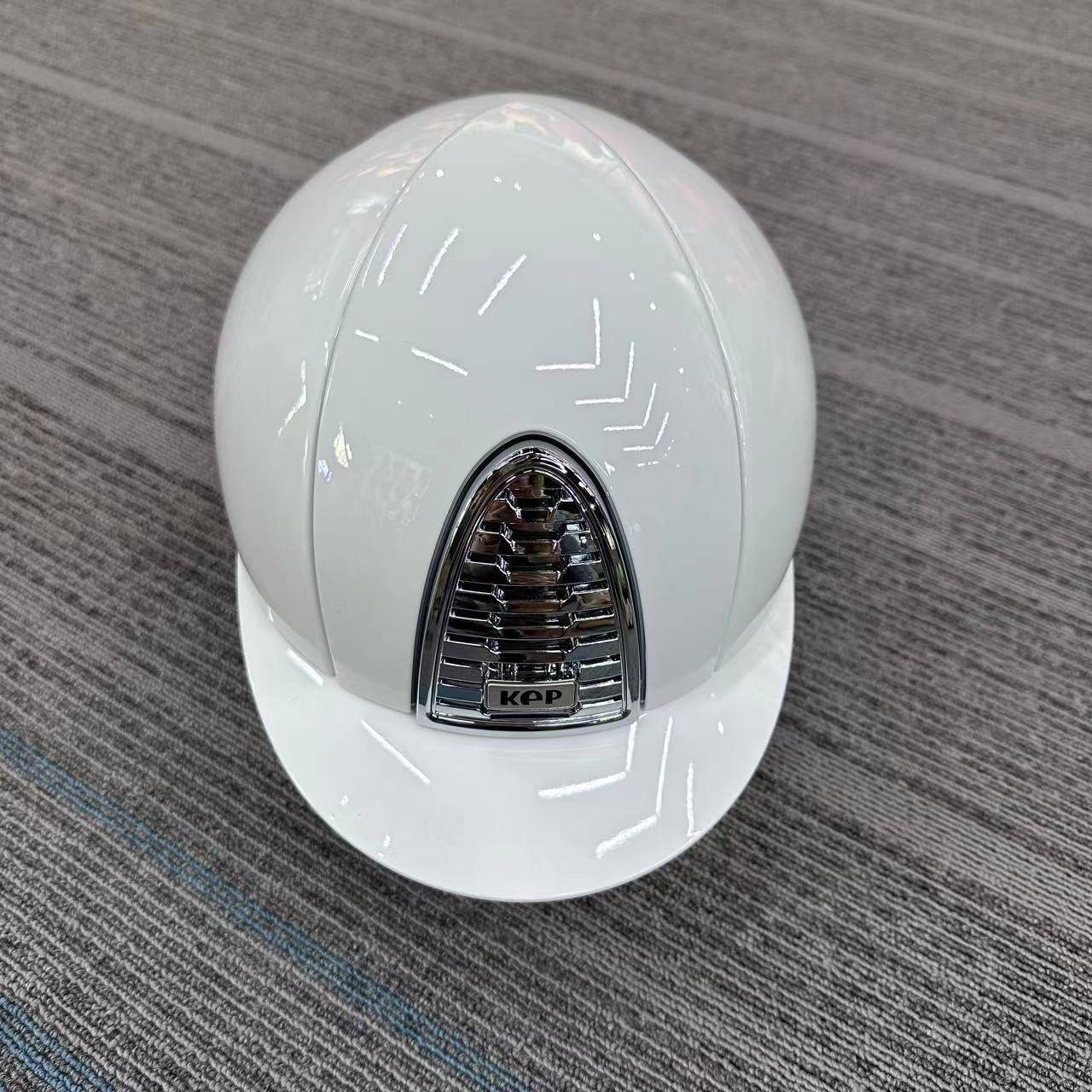 KEP Equestrian helmet Italian imported white silver frame white knight helmet riding helmet helmet men's and women's same paragraph