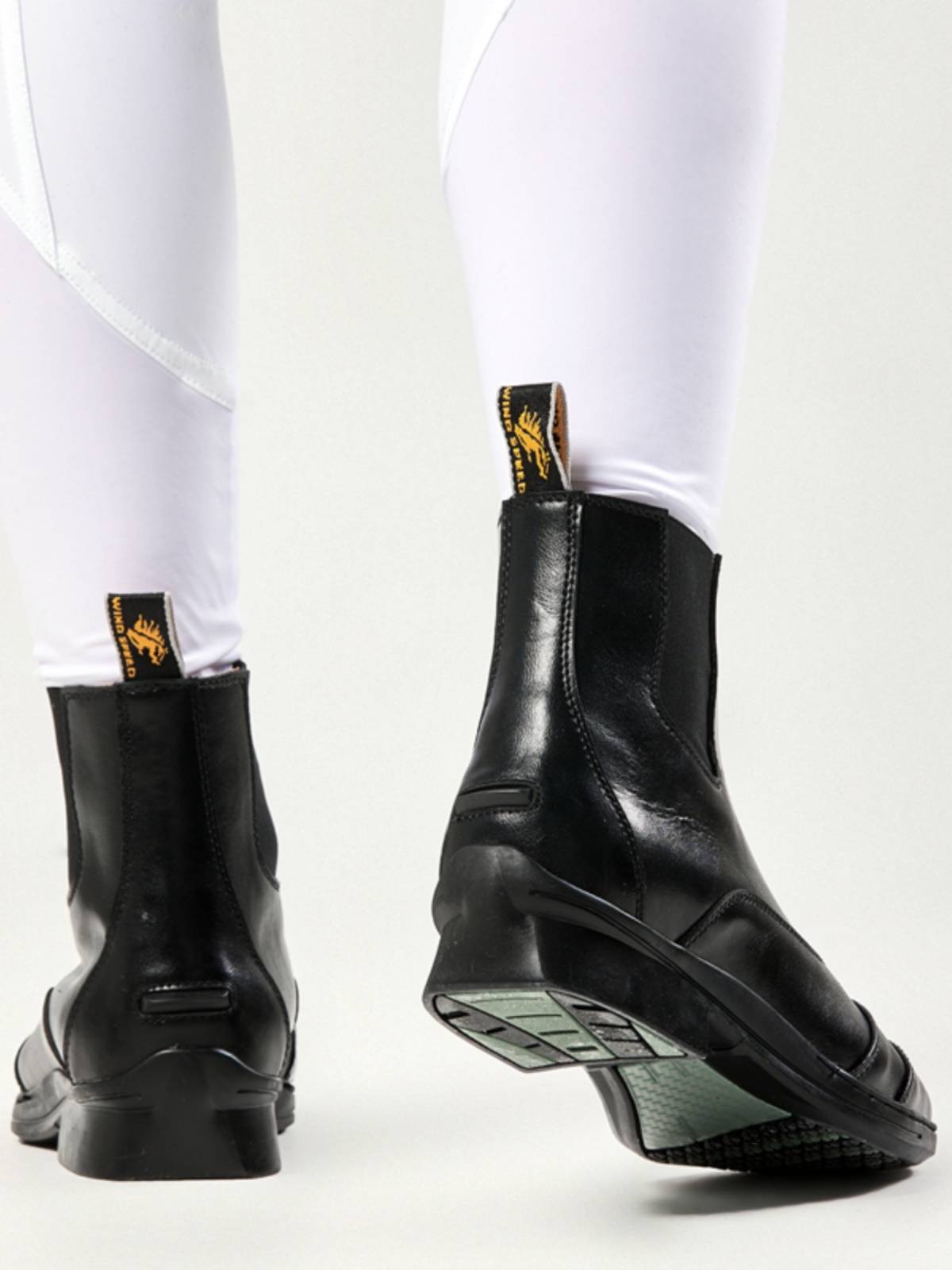 Importing horse boots for boys and girls specializing in horse boots and short boots to protect them from skiding and grinding