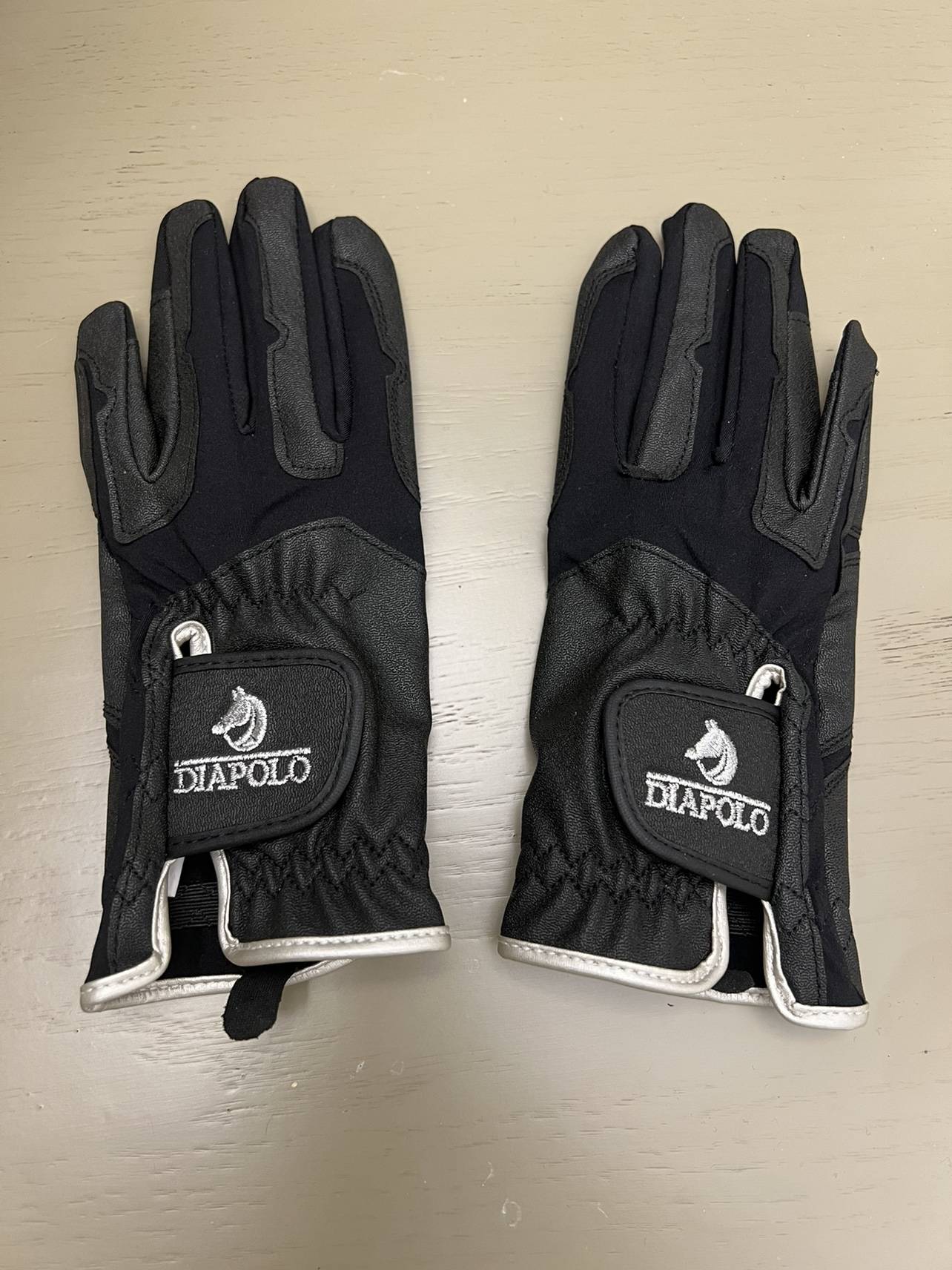 Importing horse gloves for four seasons of adult child horse gloves for the same male and female white competition