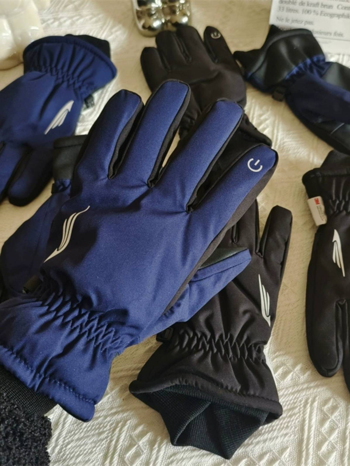 It's so good!Cold anti -chills below 20 degrees!Five -layer structure men and women universal 3M windproof waterproof touch screen finger gloves